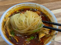 -老字号杨坡红油米线腊汁肉夹馍(东四道巷店)