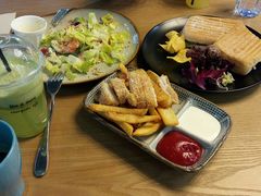 -HELLO 27 意面·沙拉·帕尼尼