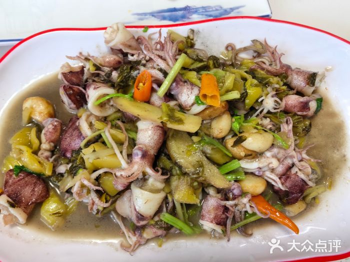 谊荣海鲜大牌档(石湖店)小管炒咸菜图片