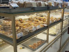 面包甜点陈列柜-爱德顺糕点食屋(利民道店)