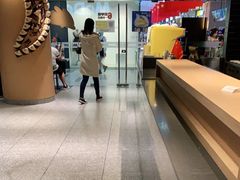 -麦当劳(中山公园龙之梦店)