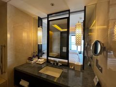 -舟山希尔顿酒店