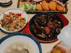 -小船渔村•大连菜•大连焖鱼(黄河路店)