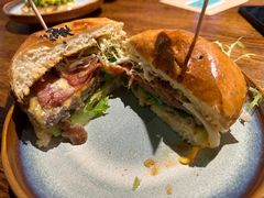 蘑菇培根牛肉堡-龙治汉堡(中华城店)