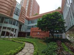-香港大学