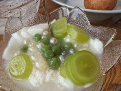 -蜜桃餐厅·伴山(湖滨商业街店)