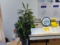 -天空之镜眼镜店蔡司依视路配镜授权零售店(望京颐堤港店)