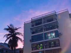 -墨脱石锅椰子鸡•香草鸭•东山羊(大东海店)