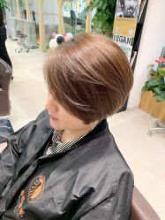 -CARR SALON