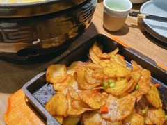 -九锅一堂酸菜鱼(万达广场店)
