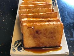 -茅草房·河畔园林火锅