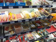 -全家便利店(莲花池东路店)