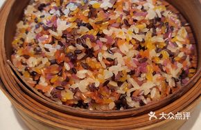 Colorful Sticky Rice Steamed Pork Ribs