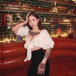 -时尚殿堂明星门店