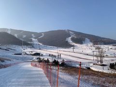 -中旅松花湖滑雪场