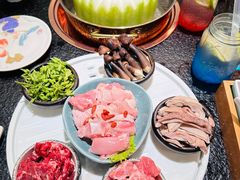 -得意咚瓜·顺德鱼生·冬瓜火锅(深圳首店)