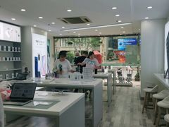 -荣耀授权专卖店(黄浦浙江中路店)