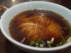 红汤面底-裕兴记•蟹黄面馆(人民广场店)