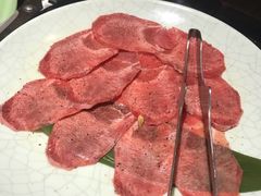 -山川小町·极番烧肉(新地假日广场店)