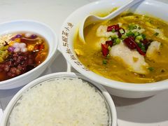 无刺酸菜鱼-渝是乎酸菜鱼(龙旗购物中心店)