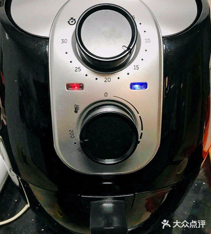 想吃蛋挞了，就自己做起来 主料：    蛋挞皮  