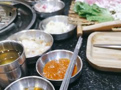 -GOGIYA·咕叽吖韩国传统烤肉店(东方新天地店)