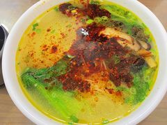 三鲜米线-子午路张记肉夹馍(翠华路店)