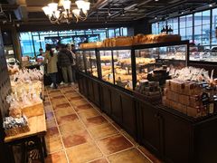 面包甜点陈列柜-红跑车(三孝口店)