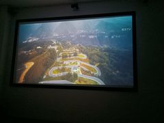 -嘿哟动霸CHUA·新潮玩运动娱乐中心·蹦床滑冰团建乐园