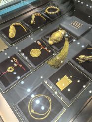 -周大福 CHOW TAI FOOK(新世界百货崇文店)