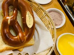 德式扭结面包-巴伐利亚啤酒坊(意式风情街店)