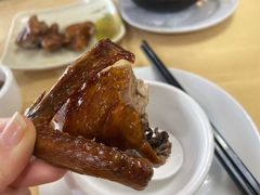 红烧乳鸽-吉莲利苑海鲜酒家(珠海拱北28年老字号店)