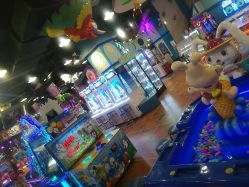 -卡通尼乐园(景枫中心店)
