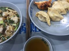 -天天锅贴王(迎凤街店)