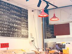 -柳州肥姨妈大骨螺蛳粉(东靖路店)