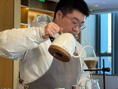 -蔚来中心(北京中关村店)