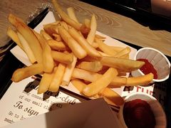 -The Habit Burger Grill 哈比特汉堡(复兴soho店)
