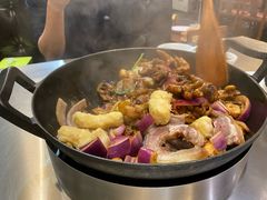 -胡须佬鸡煲四季火锅店(石厦西村直营店)