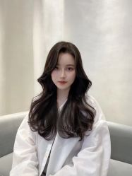 -MODEL'S HAIR