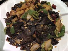 爆炒黑白肺-巴特餐饮6加1音乐餐吧·新疆菜