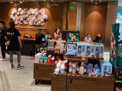 零售区-星巴克臻选(北京颐堤港中心第二店)
