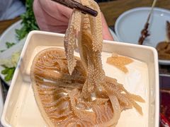 -来龍儿鲜切牛肉自助老火锅