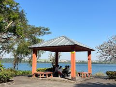 -湖光岩风景区