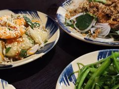 -Cuc Gach Quan Restaurant