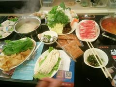 -呷哺呷哺(新世界百货望京店)