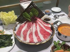 -红鼎豆捞·非遗鲍皇汤火锅(宝丰路店)