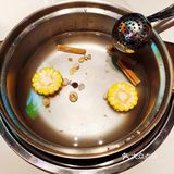 正宗的文昌鸡。汤底清甜，鸡肉嫩滑，入口满满的幸福感