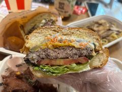 柠香蟹籽牛肉汉堡-JPG canteen(广州寺右公馆店)
