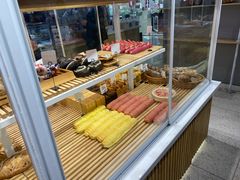 -焙丽拾光(麦凯乐直营店)