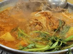 -喇喇排骨火锅·传统韩式脊骨汤(望京西园总店)